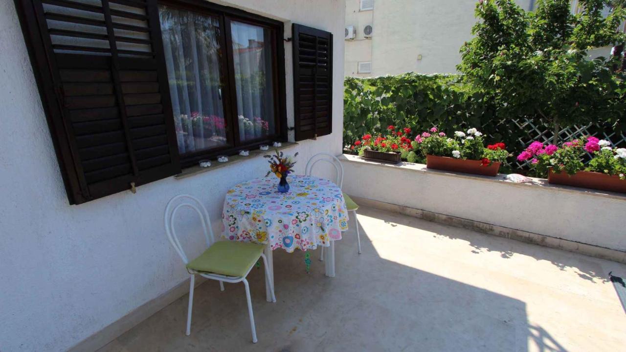 Studio In Vantacici/Insel Krk 14419 Bagian luar foto